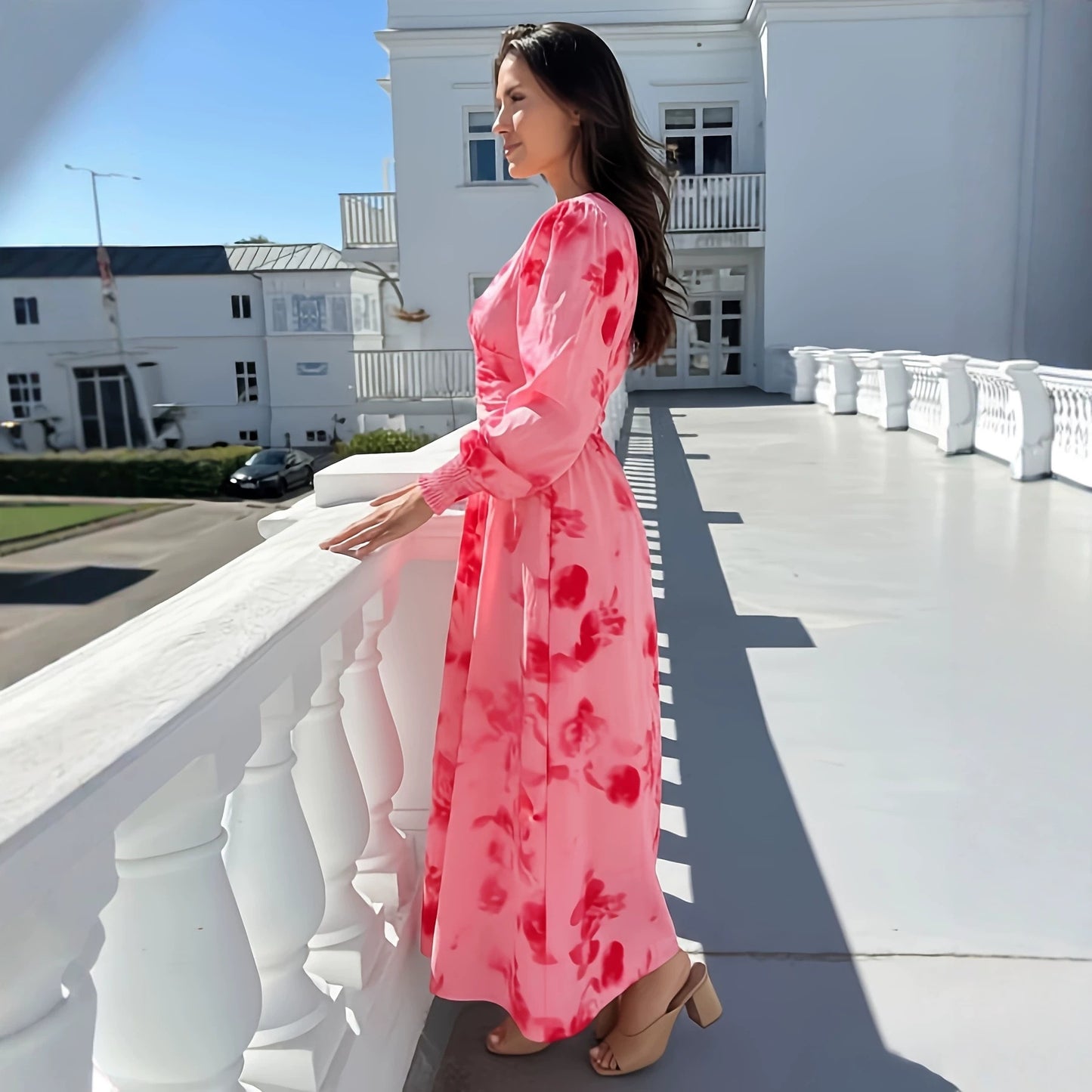 French Romantic Floral V-Neck Waist-Cinching Dress